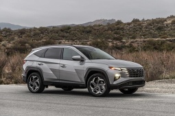 Hyundai lập kỷ lục doanh số nhờ Tucson và dàn xe hybrid