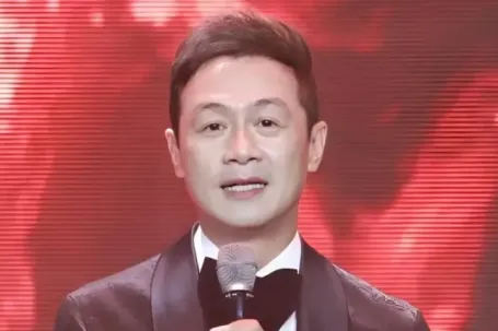Anh trai chông gai xin lỗi
