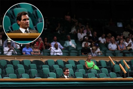 Khoảnh khắc huyền thoại Federer "cô đơn" tại Wimbledon gây bão mạng