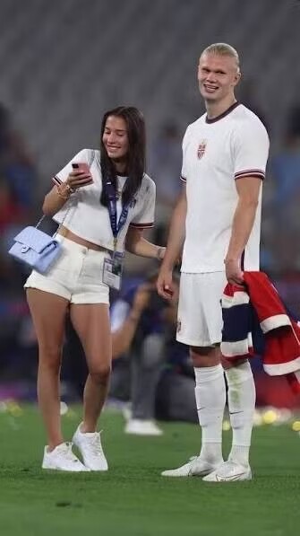 Người phụ nữ đứng sau 'quái thú Haaland' đang làm mưa làm gió ở World Cup - 4