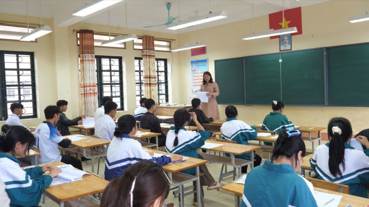 Các em học sinh tại Lào Cai. Ảnh: VNN