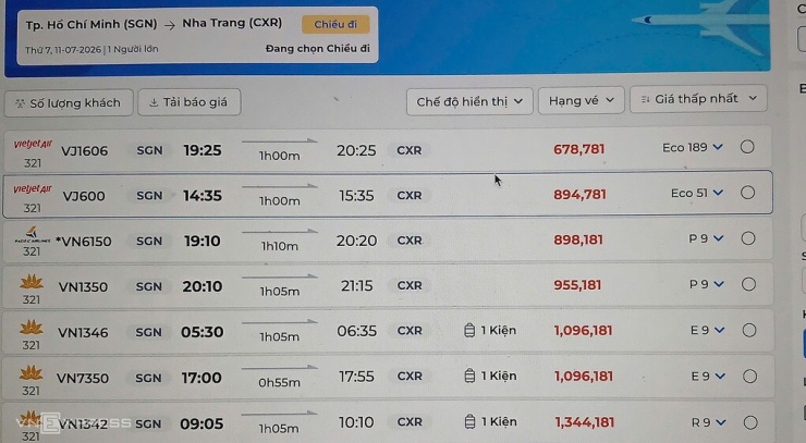 Giá vé TP HCM - Nha Trang ngày 11/7 đã bao gồm thuế và phí. Ảnh: Thi Hà