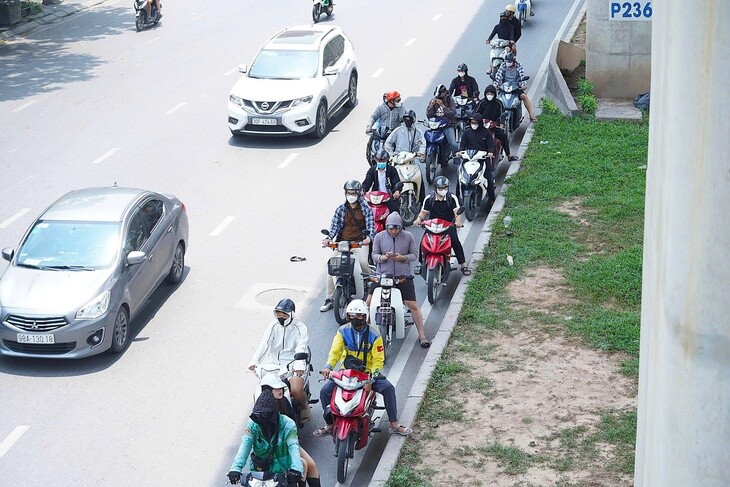 Miền Trung bước vào đợt nắng nóng dài ngày.