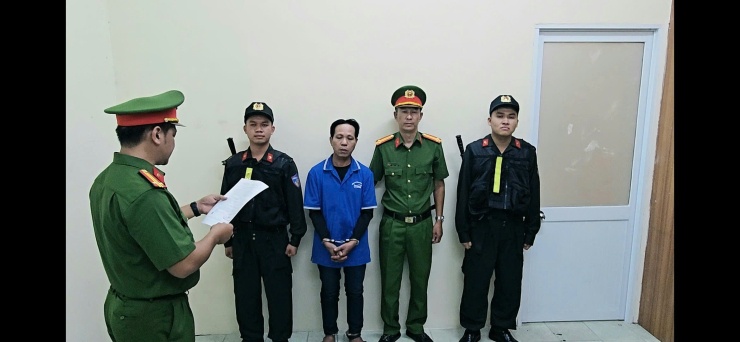 Thạch Kim Thái tại cơ quan Công an