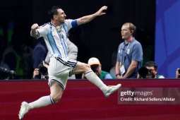 Messi giúp ĐT Argentina vào tứ kết World Cup, lập hàng loạt kỷ lục đáng nhớ