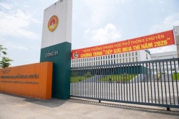 Vụ 146 điểm 10 môn Toán bất thường: Người dân Tuyên Quang nói gì?