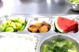 Gần 40 học sinh ở Đắk Lắk đau bụng, nôn ói, Cục An toàn thực phẩm chỉ đạo khẩn