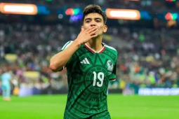 Trực tiếp chuyển nhượng 8/7: Liverpool tăng tốc chiêu mộ "thần đồng" Gilberto Mora