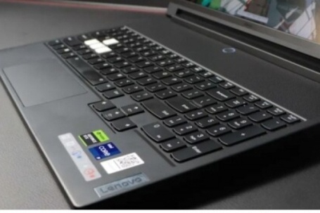 SSD do Trung Quốc sản xuất lần đầu xuất hiện trên laptop Lenovo bán toàn cầu