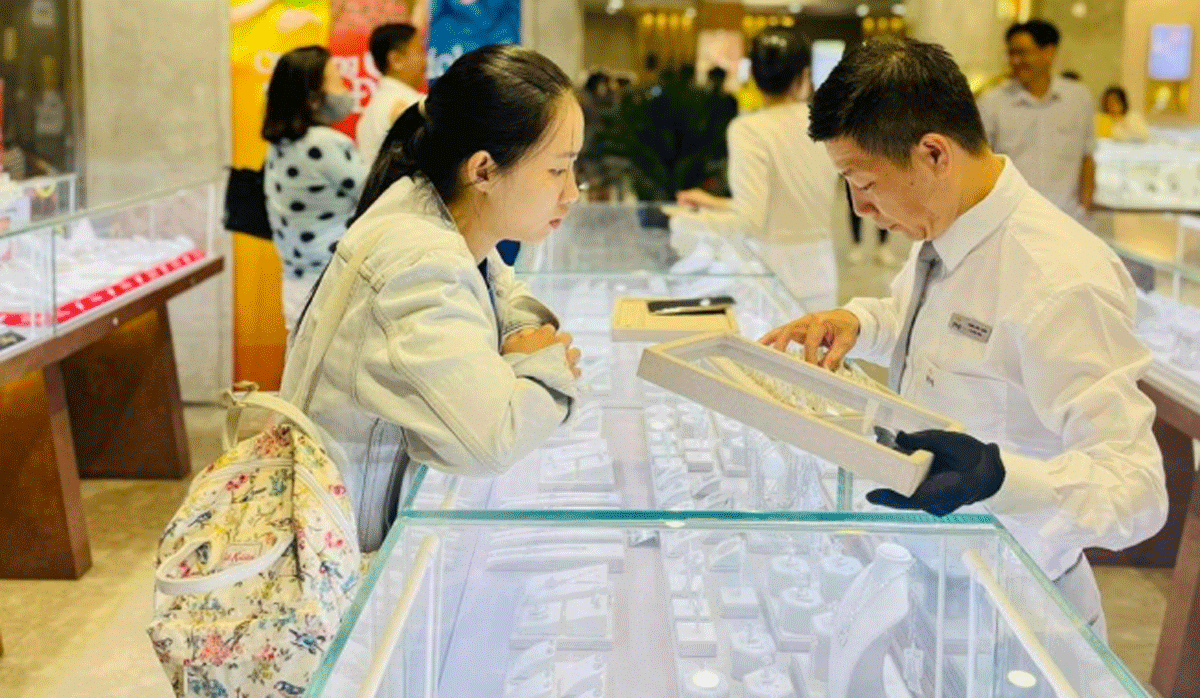 Cổ phiếu PNJ biến động mạnh. Ảnh: PNJ