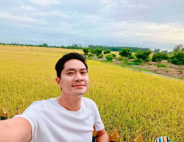 Ảnh sao 9/7: Vợ cũ Đan Trường được khen ngày càng sexy - 9