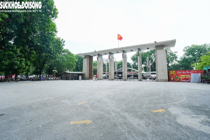 Cận cảnh khu vực sắp xây quảng trường cạnh Công viên Thống Nhất - 1