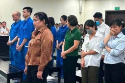 Sếp trong vụ nhận hối lộ ở Sở Y tế Hà Nội khai 'nể lắm' mới cầm tiền