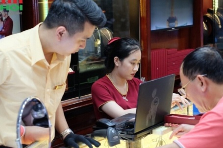 Giá bạc hôm nay 9/7: Bạc Phú Quý, Doji, Ancarat, Sacombank-SBJ bốc hơi gần 2 triệu đồng/kg so với giá bán sáng qua