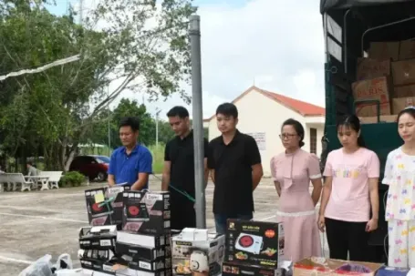 Mang đồ gia dụng giá rẻ về nông thôn rồi thổi phồng chất lượng, bán gấp 10 lần giá gốc