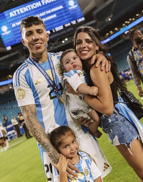Enzo Fernandez: Từ kẻ bỏ rơi vợ con đến người hùng Argentina - 13