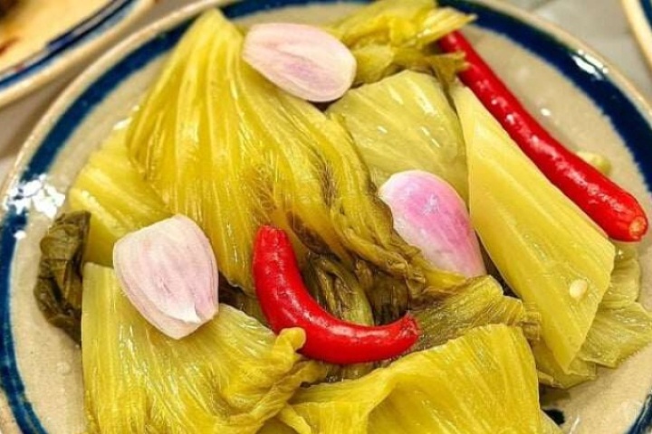 Muối dưa cải đừng bỏ qua bước này, đảm bảo dưa vàng đẹp, giòn, chua vừa, ăn là nghiền