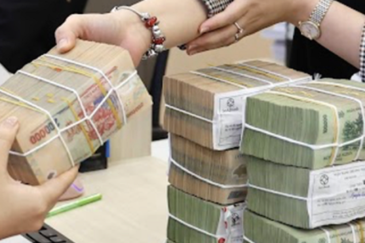 Lãi suất ngân hàng đầu tháng 7 thế nào?