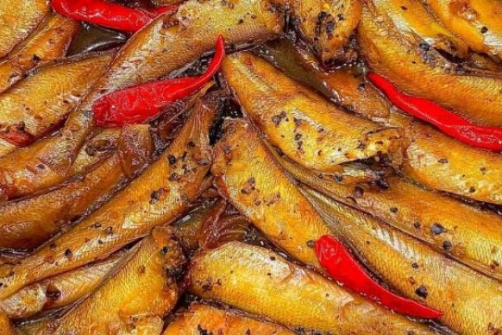 Kho cá biển không cần cầu kỳ, chỉ dùng những gia vị này sẽ luôn đậm vị, màu đẹp và cực kỳ hao cơm