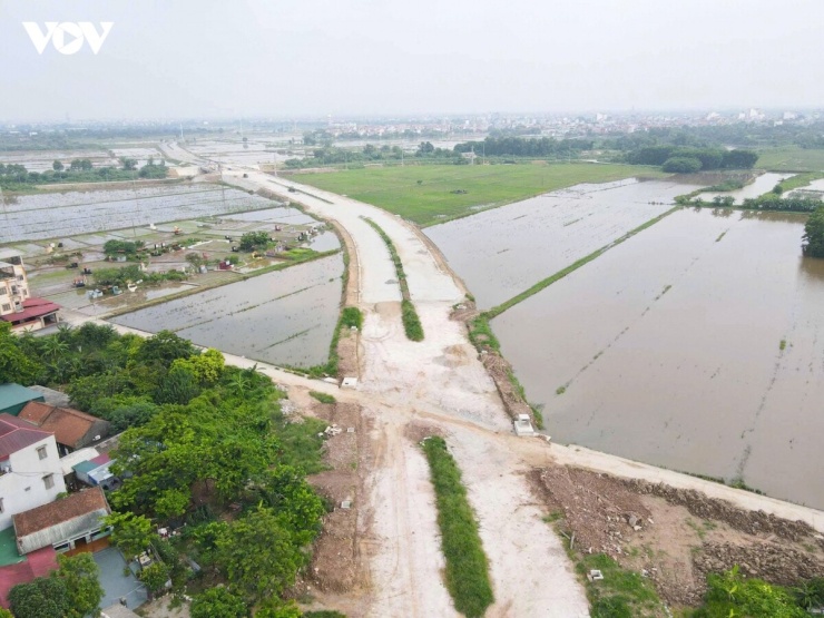 Theo ông Minh, chủ đầu tư cũng sẽ tăng cường kiểm soát tiến độ bằng việc yêu cầu đơn vị thi công báo cáo hằng ngày nhằm kịp thời tháo gỡ những vướng mắc phát sinh.