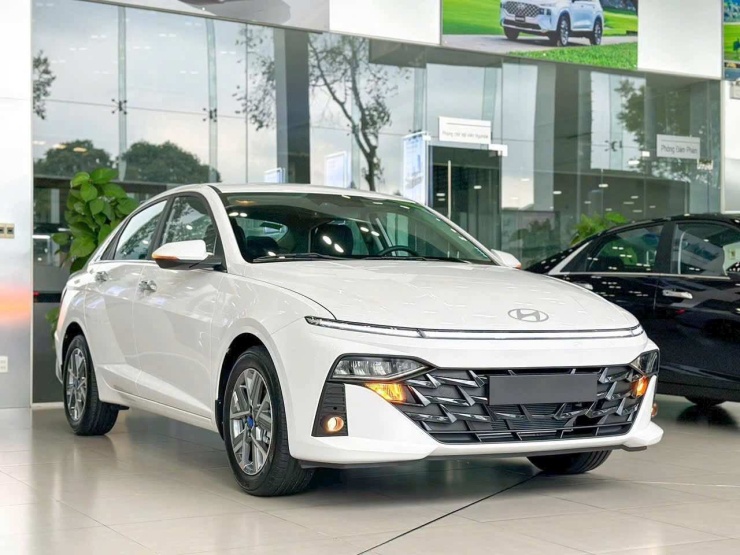 Hyundai Accent tăng ưu đãi tới 89 triệu đồng tháng 7/2026.