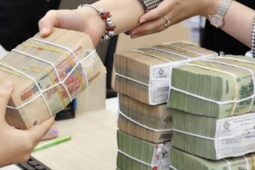 Lãi suất ngân hàng đầu tháng 7 thế nào?