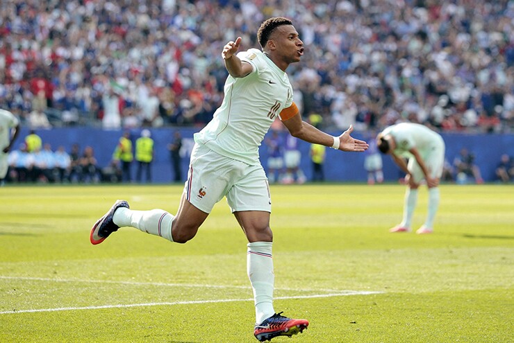 Mbappe khai thông bế tắc cho tuyển Pháp bằng cú cứa lòng tuyệt đẹp