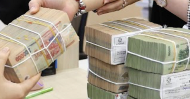 Lãi suất ngân hàng đầu tháng 7 thế nào?