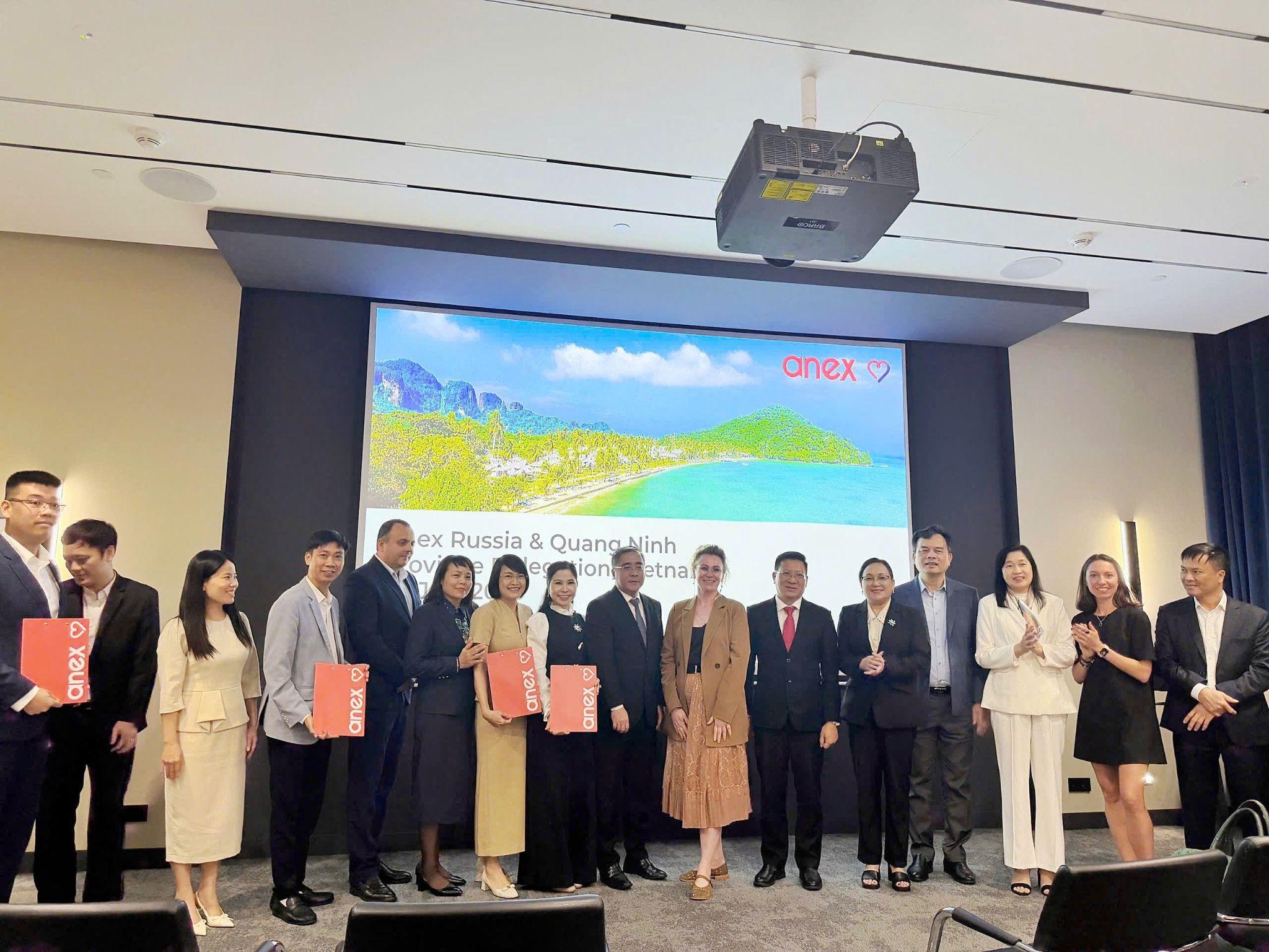 Đại diện FTE Group và ANEX Tour tại lễ ký kết thỏa thuận hợp tác, hướng tới mở rộng kết nối thị trường khách quốc tế và phát triển các chương trình du lịch, nghỉ dưỡng tại Việt Nam.