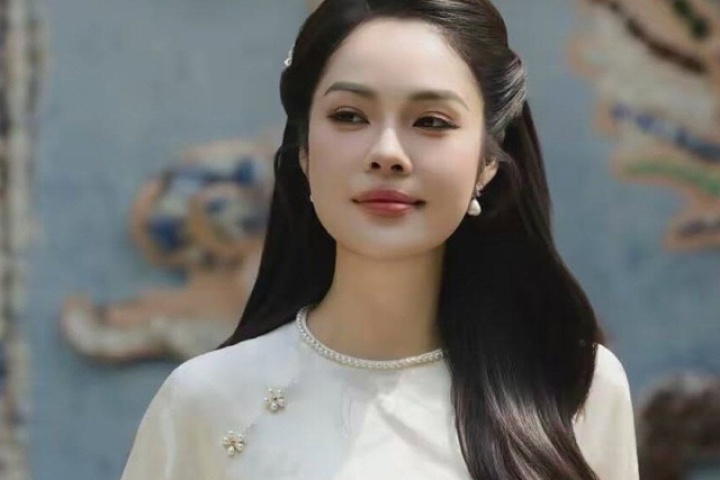 Tuổi 45 của Dương Cẩm Lynh sau biến cố nợ 6 tỷ đồng