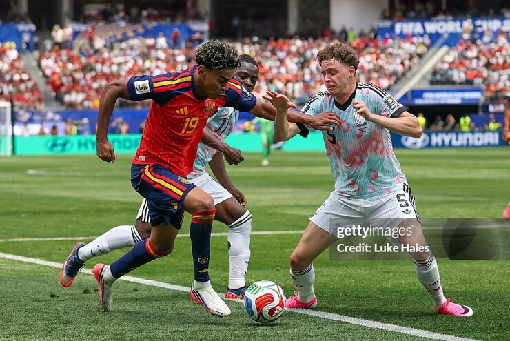Video bóng đá Tây Ban Nha - Bỉ: Rượt đuổi hấp dẫn, phút 88 nghiệt ngã (World Cup)