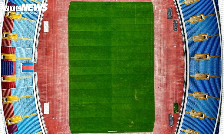 Diện mạo mới của sân Mỹ Đình sau hơn 2 tháng cải tạo mặt cỏ giống Old Trafford - 6