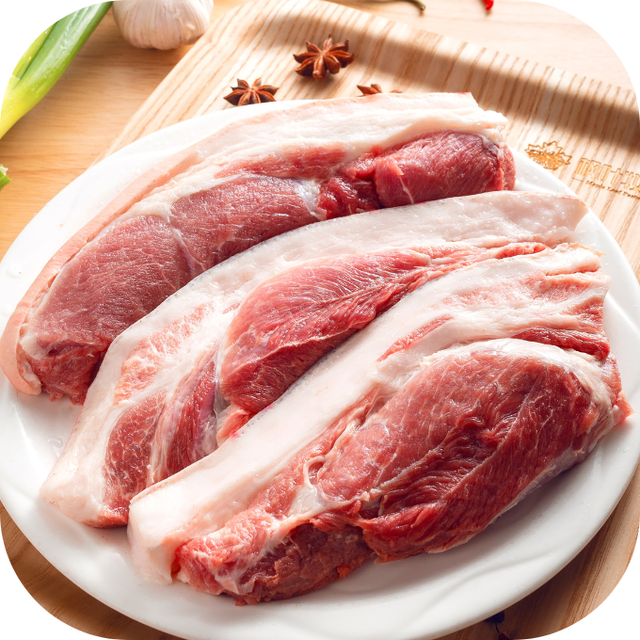 Hãy chọn mua thịt từ những cơ sở uy tín, có nguồn gốc xuất xứ rõ ràng và có dấu kiểm dịch của cơ quan thú y.