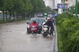 Miền Bắc mưa lớn trong nhiều ngày tới, cảnh báo ngập úng