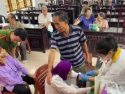 Hai cụ bà gần 100 tuổi gửi mẫu ADN, chờ ngày đón anh trai trở về