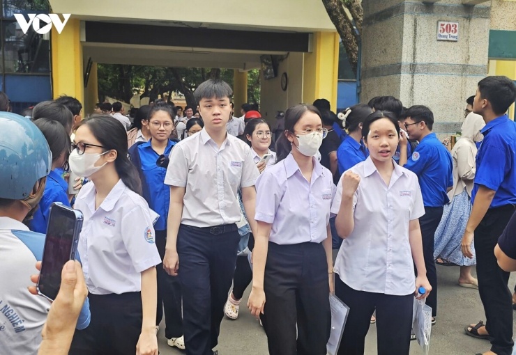 Thí sinh ở tỉnh Quảng Ngãi hoàn thành Kỳ thi tốt nghiệp THPT năm 2026.