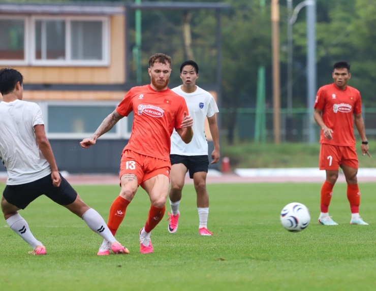 Nhưng trận đấu quan trọng nhất sẽ là cuộc đối đầu với Gangwon FC vào ngày 13/7
