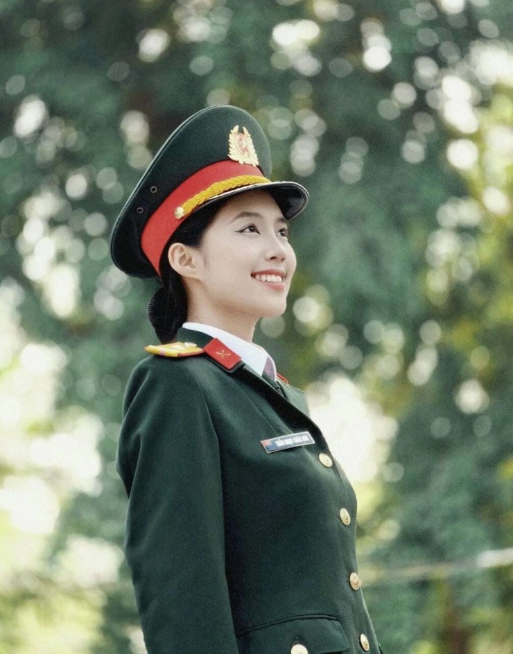Á hậu Châu Anh tại thời điểm đăng quang. (Ảnh: FBNV)