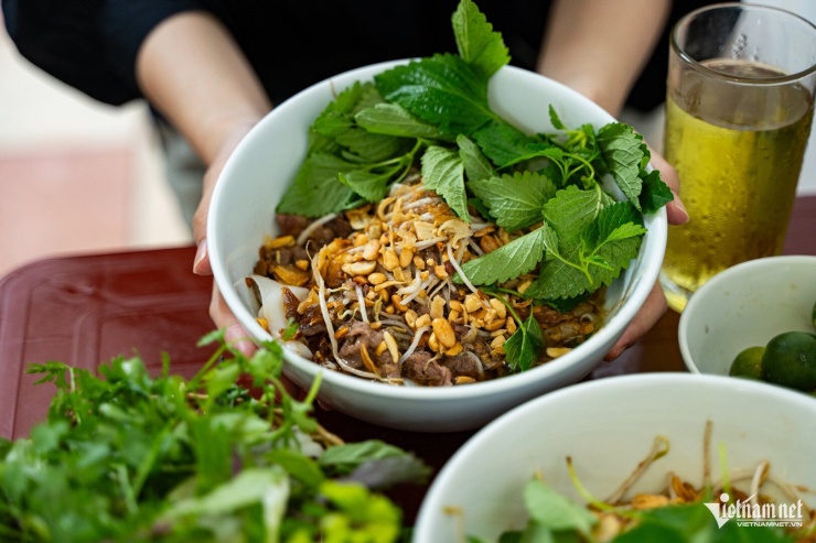 Món phở hấp của quán có cách chế biến khá lạ