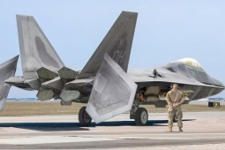 Triệt thoái khỏi Israel, 'chim ăn thịt' F-22 đáp xuống Anh giữa lúc Trung Đông căng thẳng