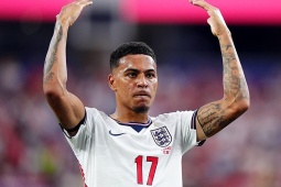 Trực tiếp chuyển nhượng 13/7: Arsenal bị Aston Villa hét giá Rogers 150 triệu euro