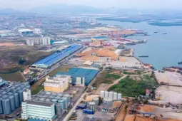 Nạo vét luồng vào cảng nước sâu bậc nhất miền Bắc sau nhiều năm bị bồi lắng