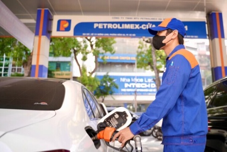 Giá xăng dầu hôm nay 13/7: Giá dầu tăng sau khi Iran tấn công vào vùng Vịnh