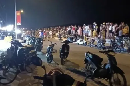 Bị sóng cuốn khi tắm biển ở Quảng Ngãi, 2 người chết, 1 mất tích