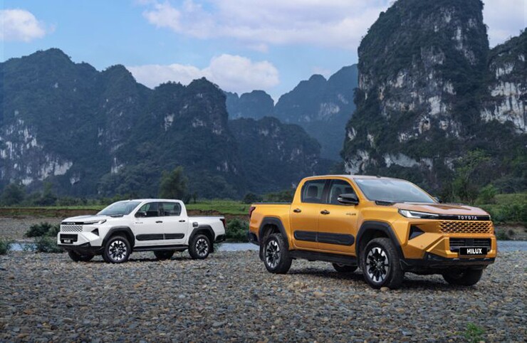 Ford Ranger "mất ngôi", Toyota Hilux bứt tốc với 1.000 xe bán ra - 3