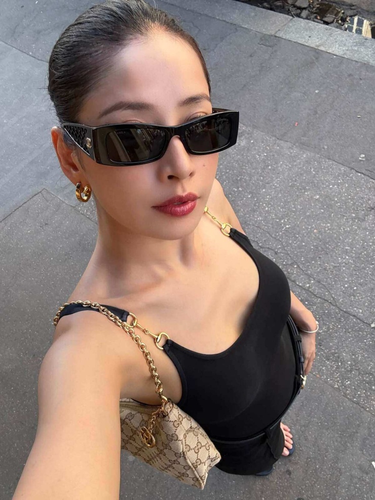 Chi Pu diện set đồ hơn nửa tỷ đồng dạo phố Paris - 10