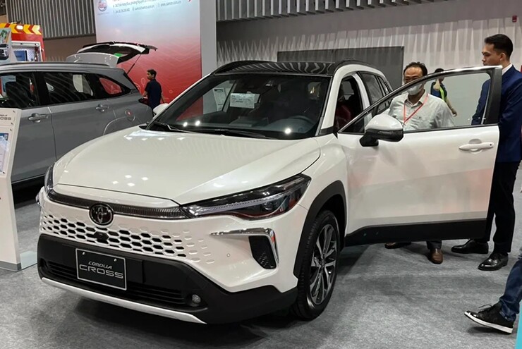 Toyota Corolla Cross HEV là mẫu xe hybrid bán chạy nhất trong 5 tháng đầu năm 2026.