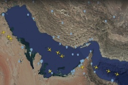 10 máy bay quân sự xuất hiện trên bầu trời Trung Đông khi Mỹ mở cuộc tấn công mới vào Iran