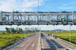 Thêm 5 dự án cao tốc Bắc- Nam thu phí từ 20h ngày mai 15-7