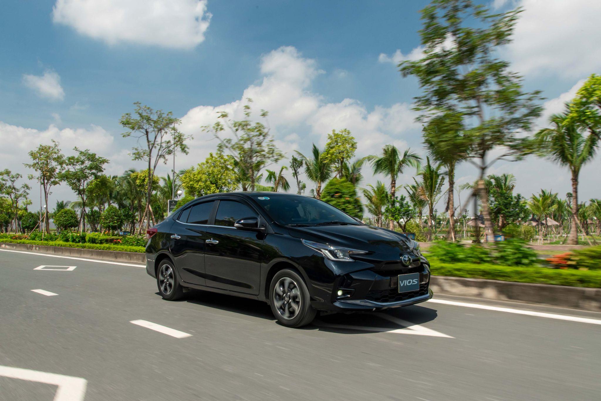 Toyota Vios vẫn là lựa chọn đáng tin cậy cho nhóm khách kinh doanh dịch vụ